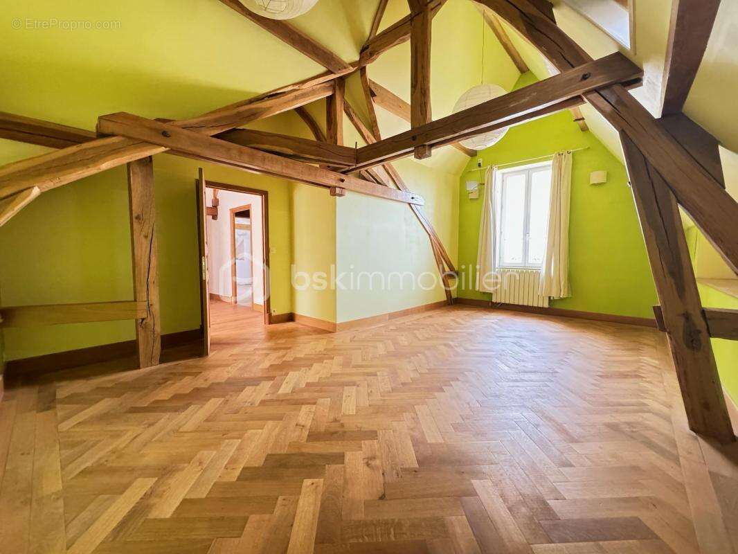 Maison à BOISCOMMUN