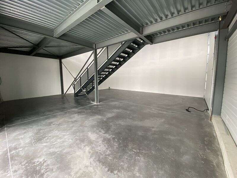 Commerce 186 m² à Marclopt  - photo 4