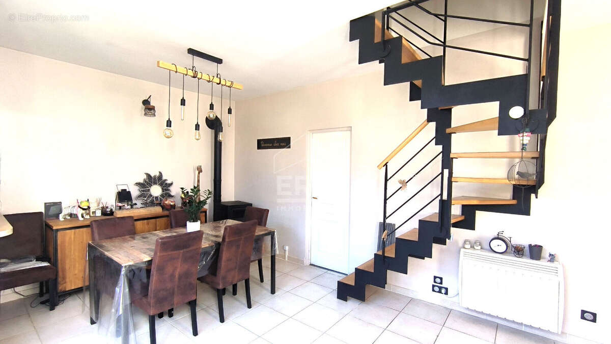 Maison à LA FERTE-ALAIS