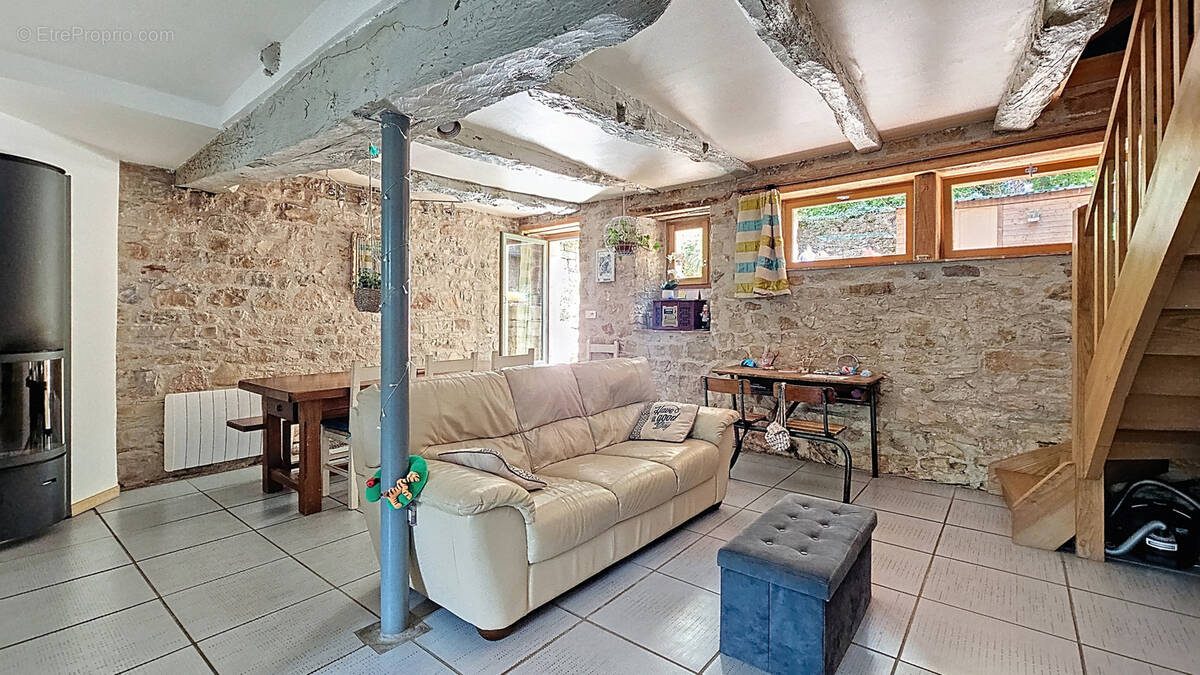 Maison à LES CABANNES