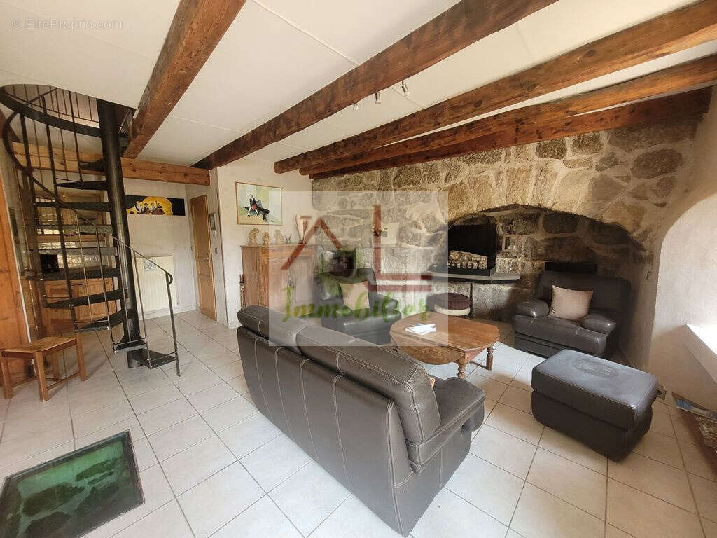 Maison à CHASTANIER