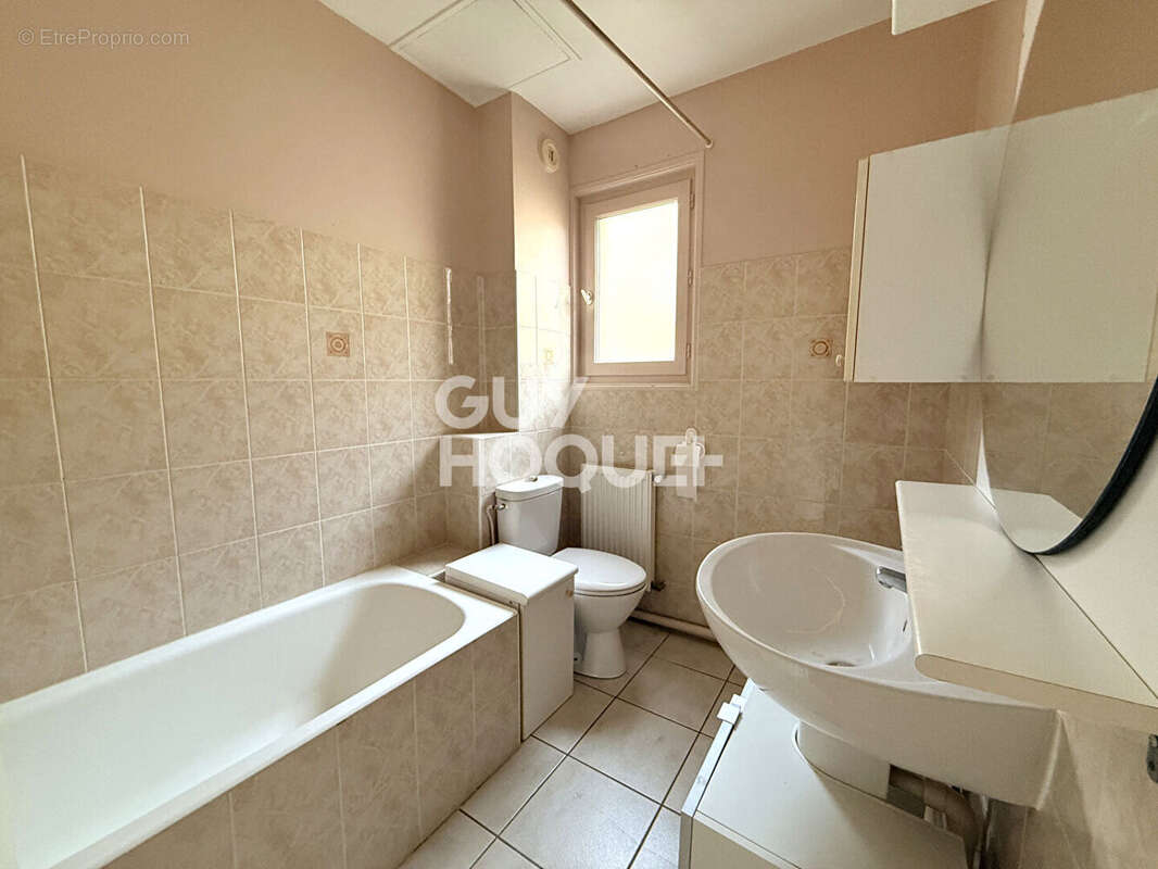 Appartement à MORNANT