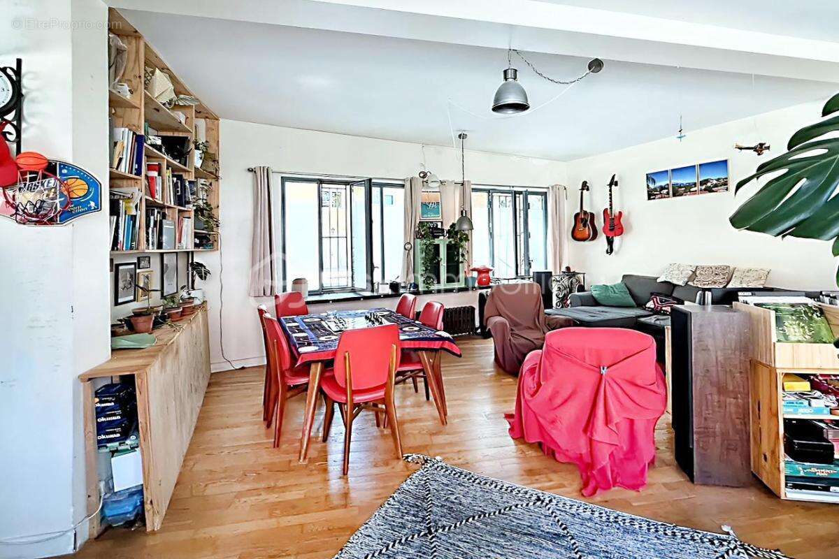 Mouzaïa – loft de caractère – 82 m² carrez – volumes rares – sous-sol aménagé de 28 m² - photo 2
