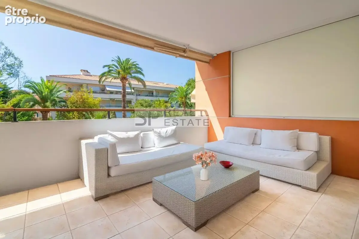 Cannes - 3 pieces avec box - photo 10