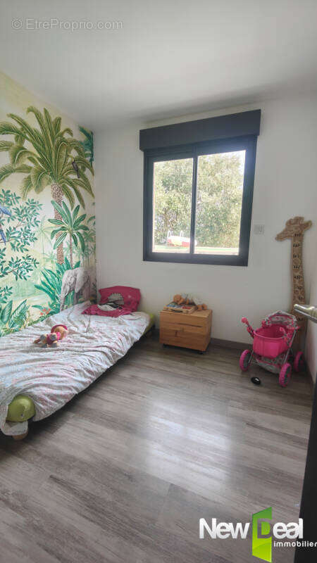 Plain-pieds 116 m² de 2013 - DONZENAC - photo 13