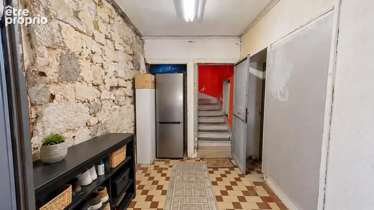 EXCLUSIVITÉ – Ensemble immobilier avec énorme potentiel à 500m du Métro Ligne 11 - photo 6
