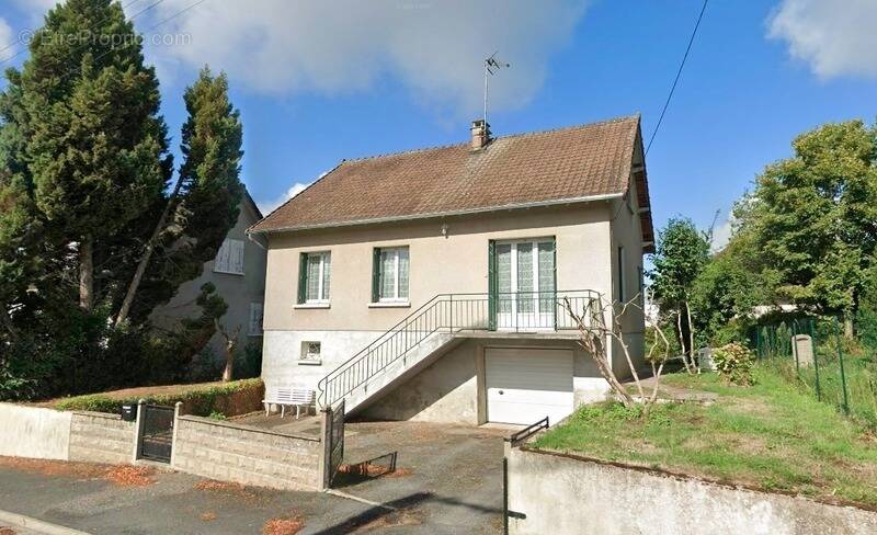 Maison à DUN-LE-PALESTEL