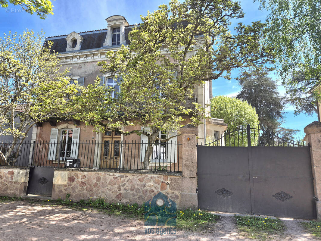Maison à LAPALISSE