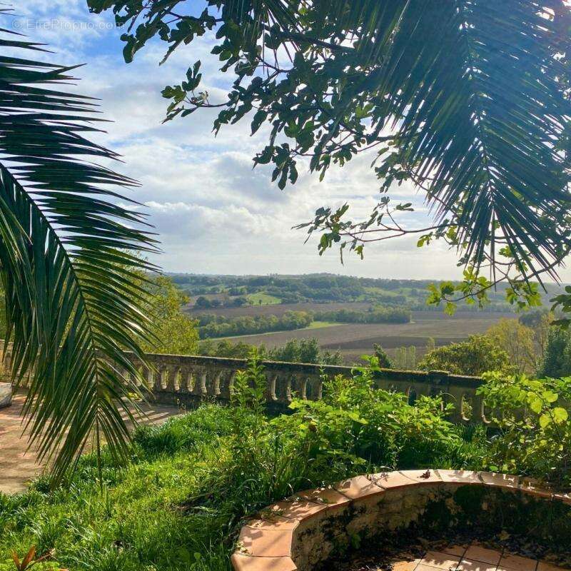 Maison à SAINT-CLAR