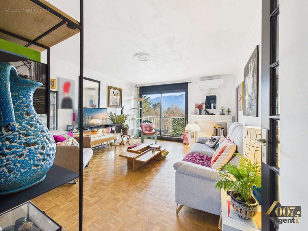 Appartement à LA MOTTE-SERVOLEX