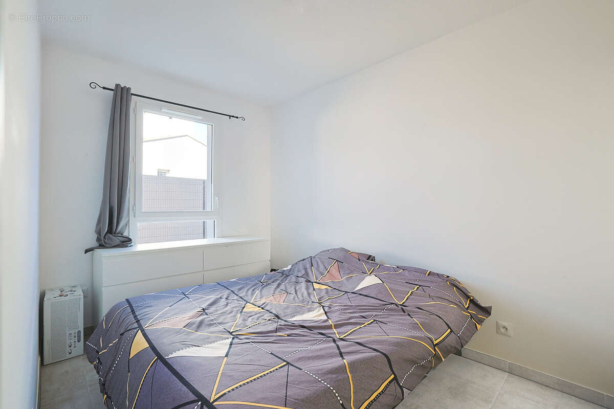 Appartement à LA CRAU