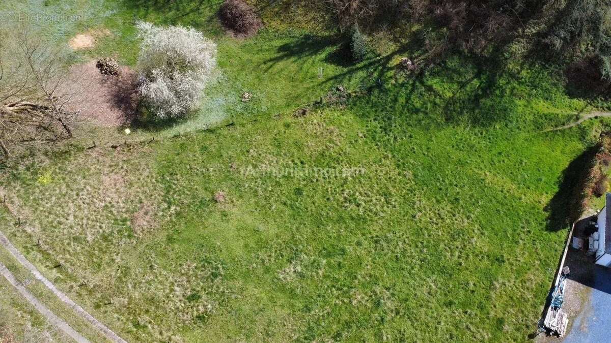 Terrain à GER