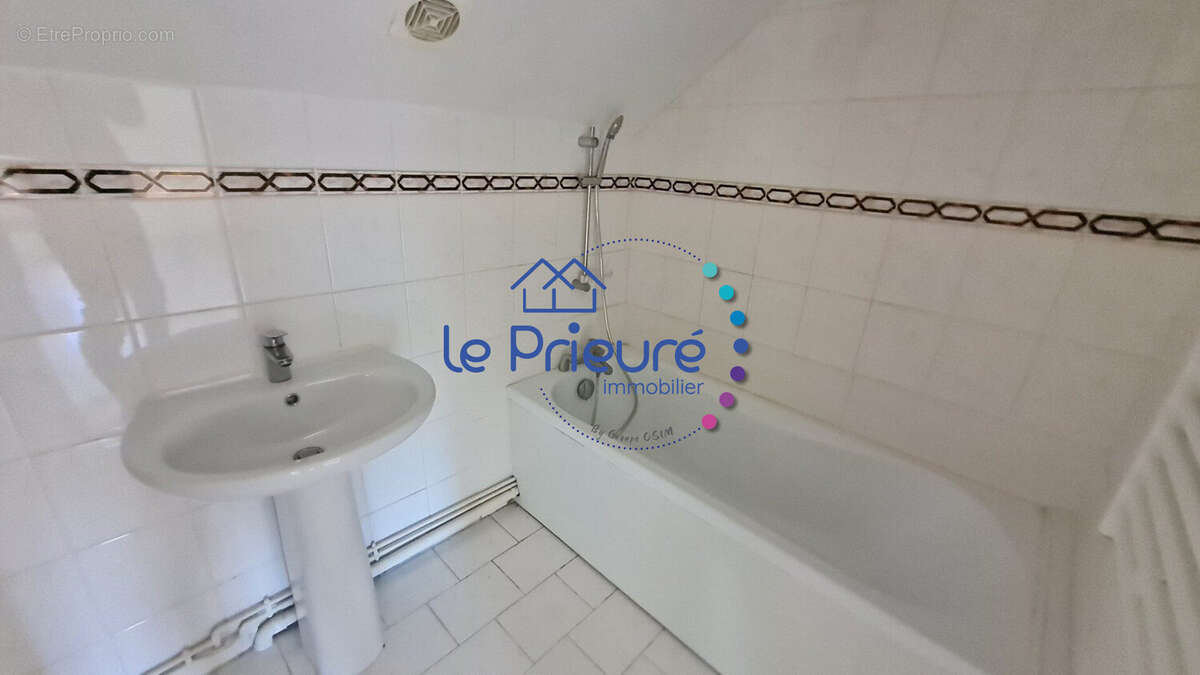 Appartement à CHAUFFAILLES