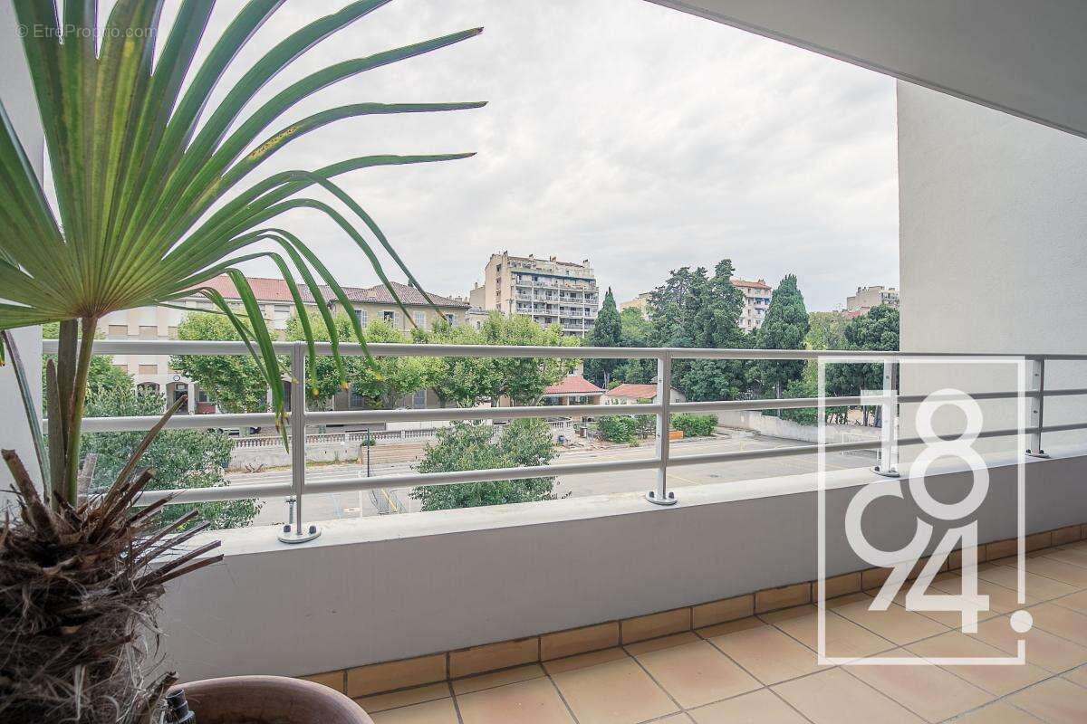 Appartement à MARSEILLE-5E