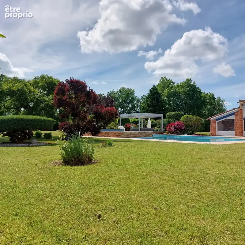Maison à vendre 13 pièces MONTAUBAN (82), salle de reception, parking, bureaux, cave, dépendances,  parc de 8000m2, 2 entrées in - photo 42