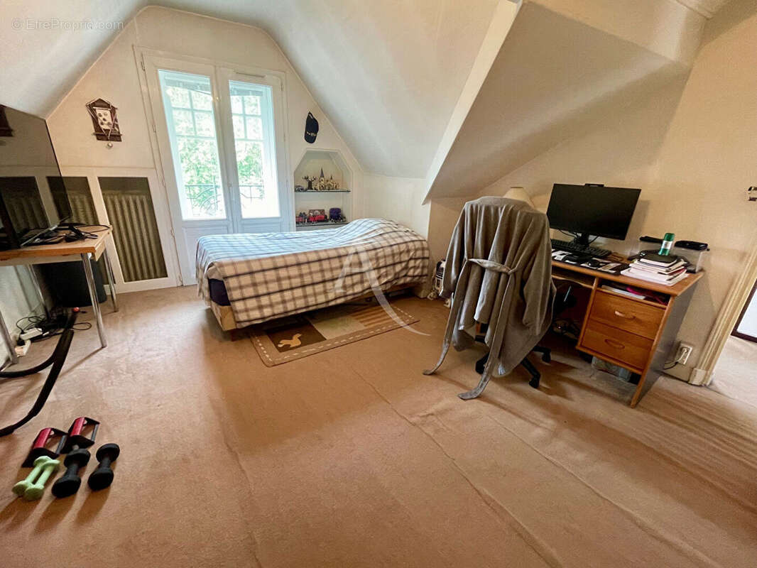 Quartier Théâtre - Maison 167m² + Jardin - photo 10