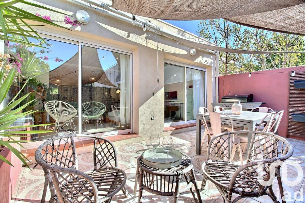 Photo 2 - Maison à MARSEILLE-15E