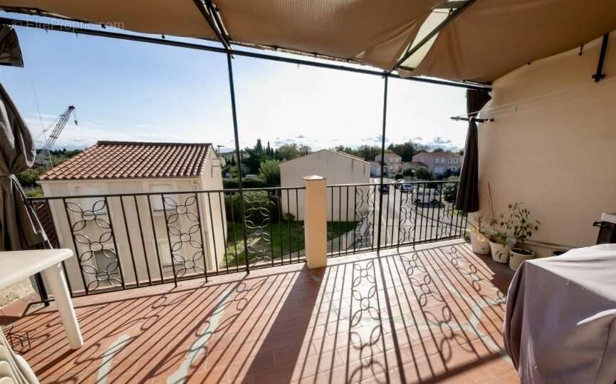 Maison à PEZILLA-LA-RIVIERE