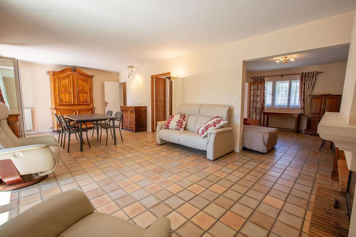 Photo 4 - Maison à LES ESSARTS-LE-ROI