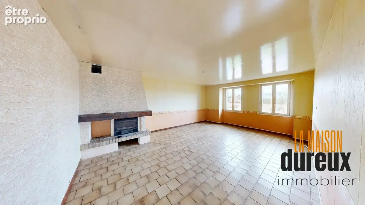 Appartement à VALAY