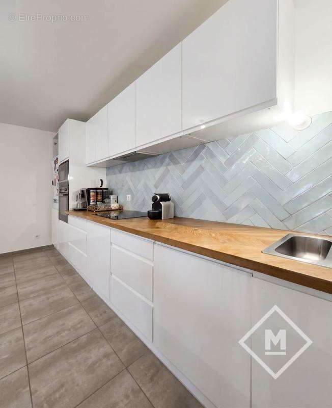 Appartement à MARSEILLE-8E