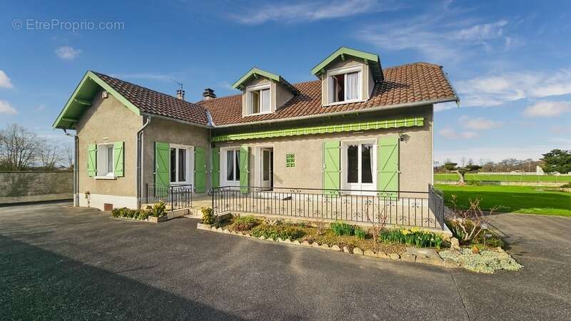 Maison à AUREILHAN