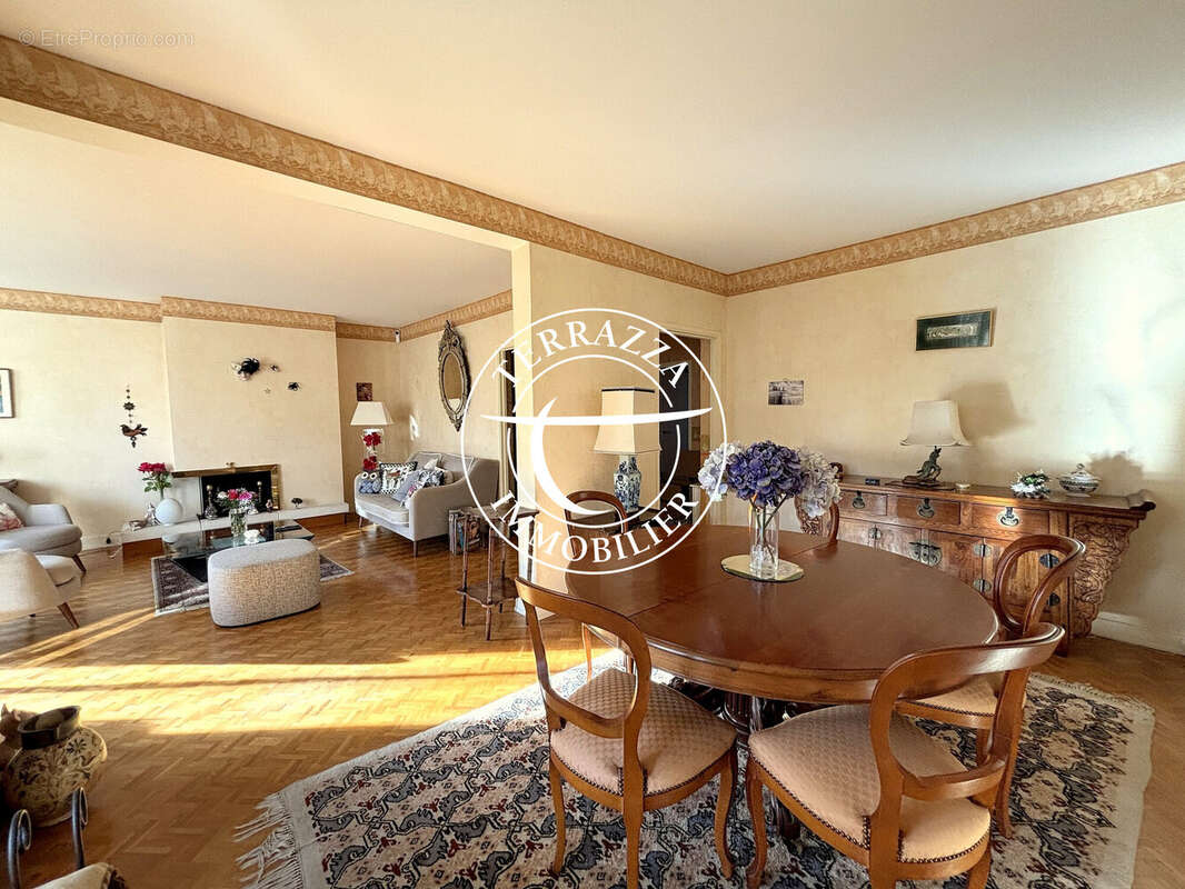 Appartement à LOUVECIENNES