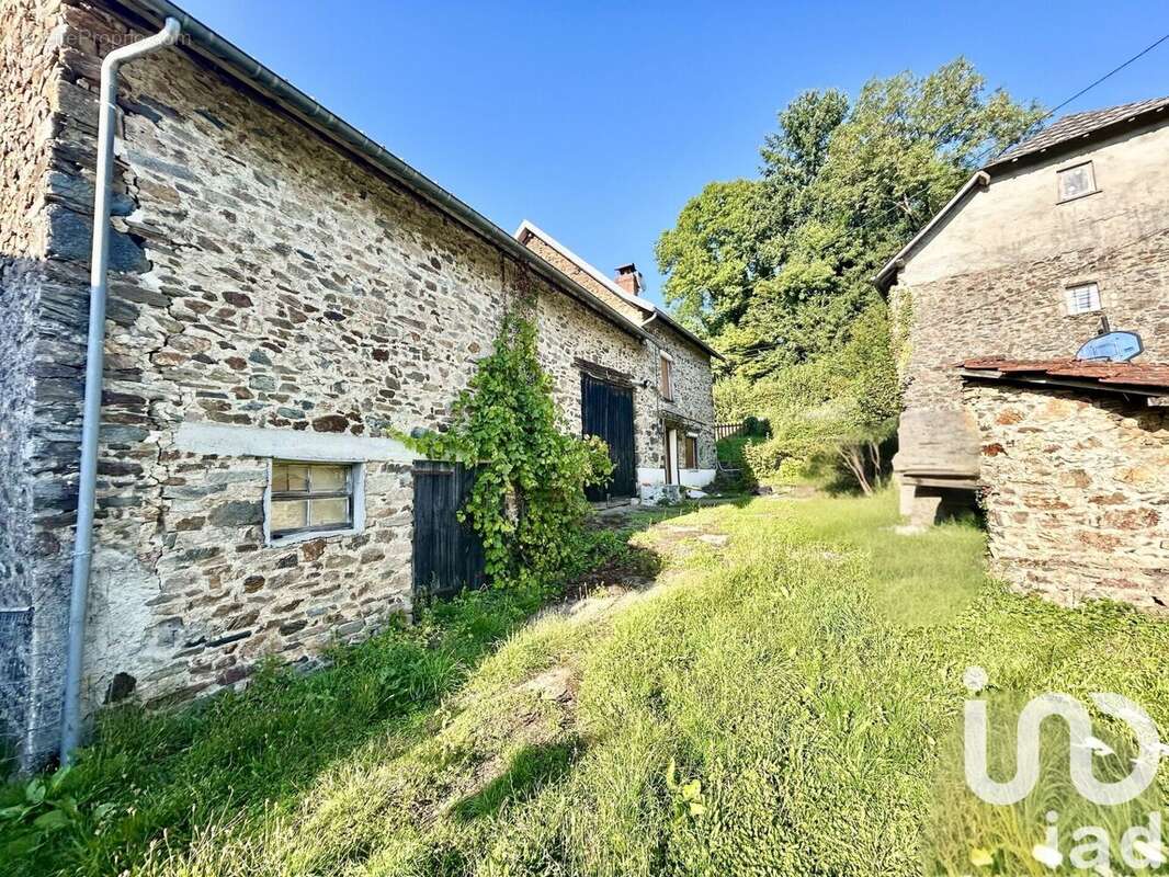 Photo 2 - Maison à SEILHAC