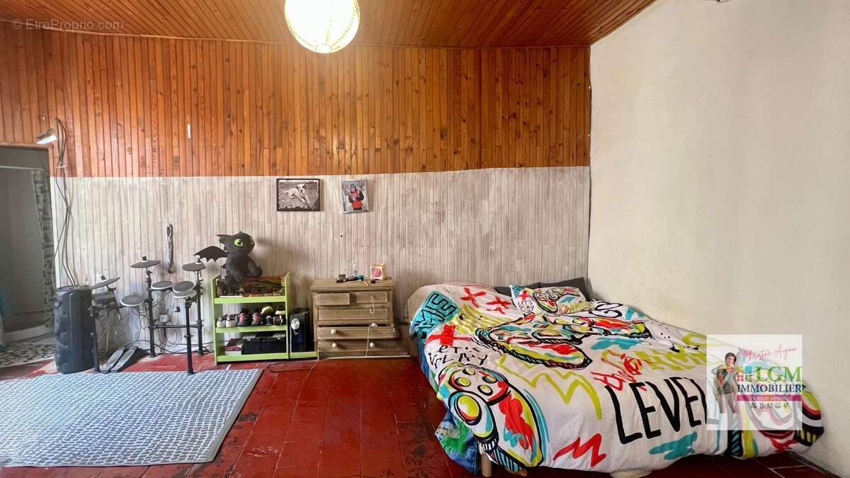 Maison à LASALLE