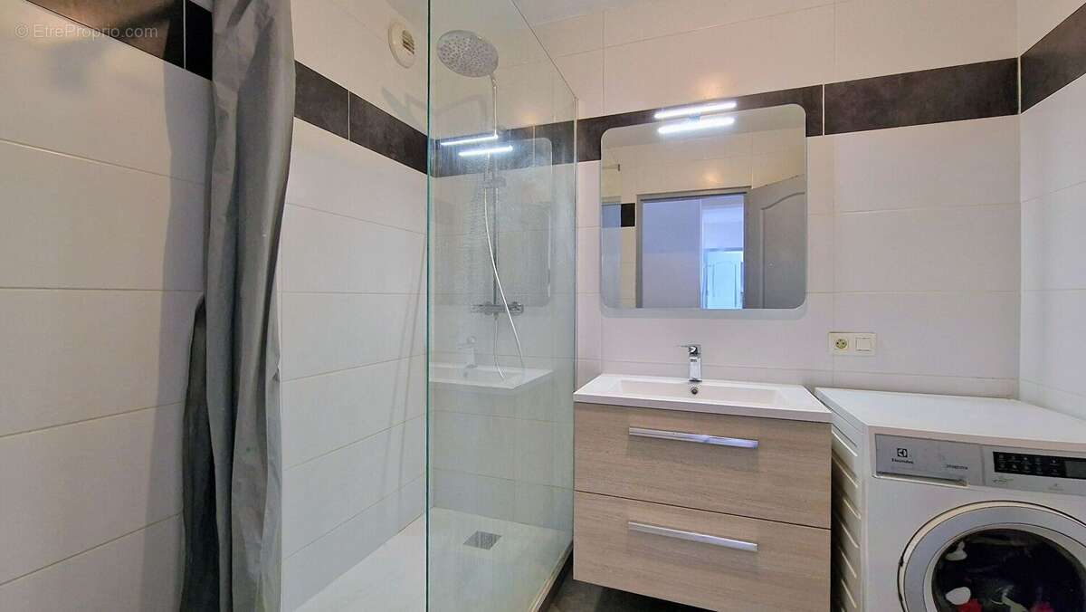 Appartement à VIVIERS-DU-LAC