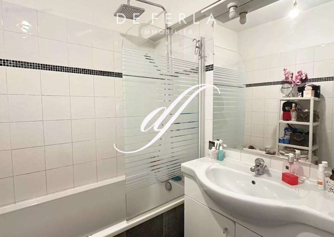 Appartement à MARSEILLE-8E