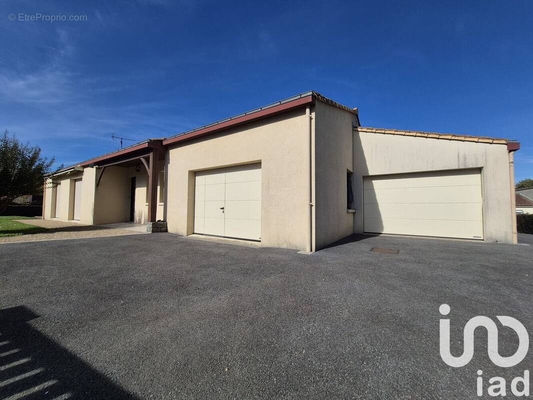 Photo 1 - Maison à MOUCHAMPS