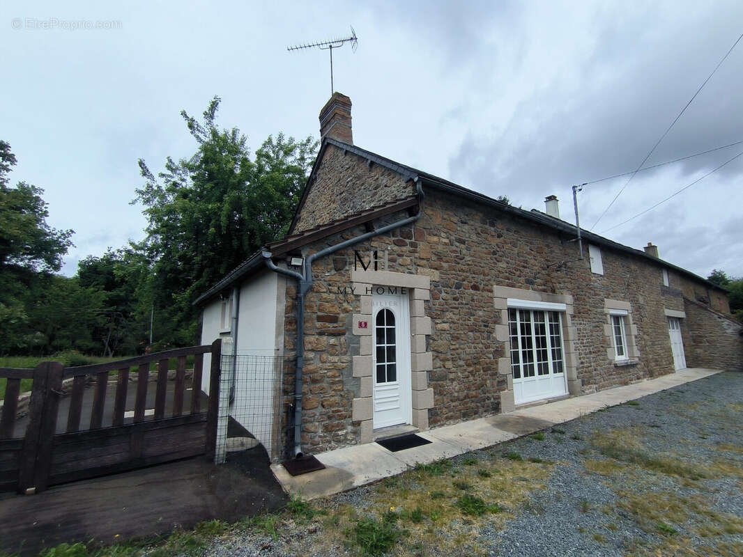 Maison à SAINT-PIERRE-DES-NIDS