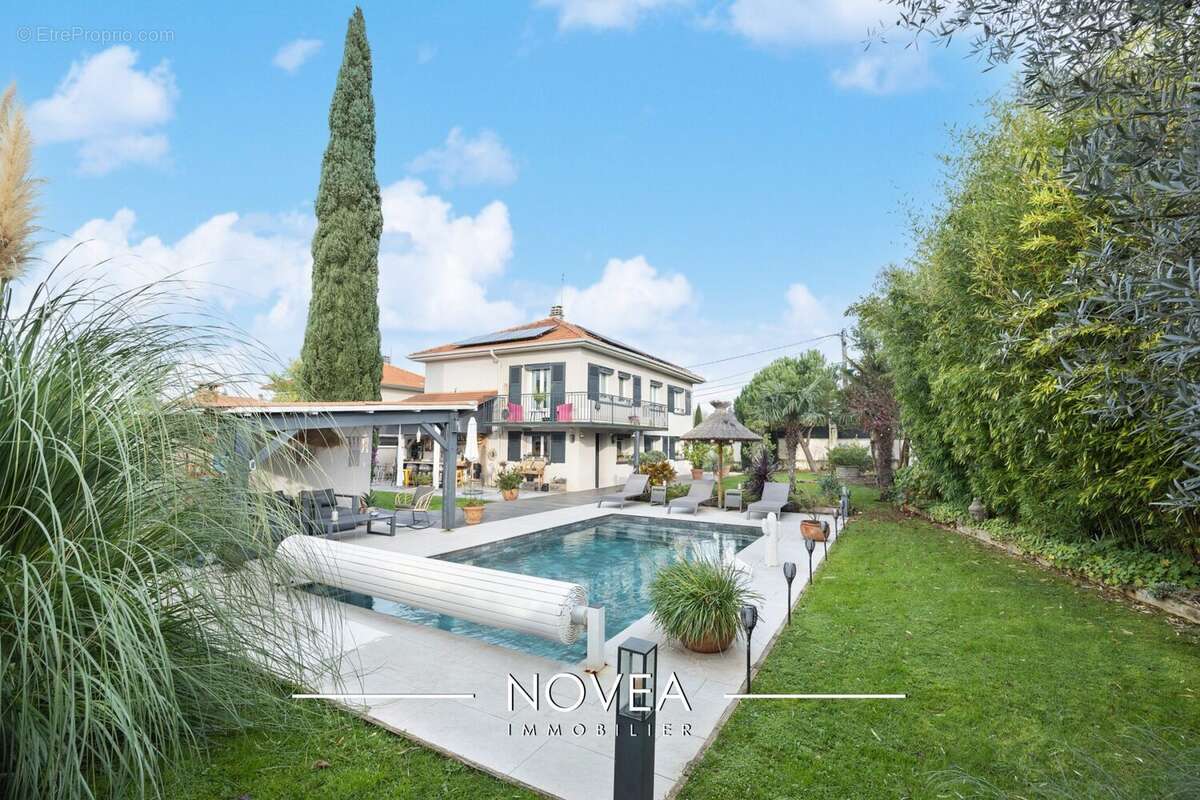 Maison à RILLIEUX-LA-PAPE