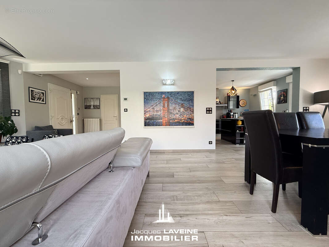 Maison à CORNY-SUR-MOSELLE