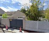 Terrain à SAINT-MAUR-DES-FOSSES