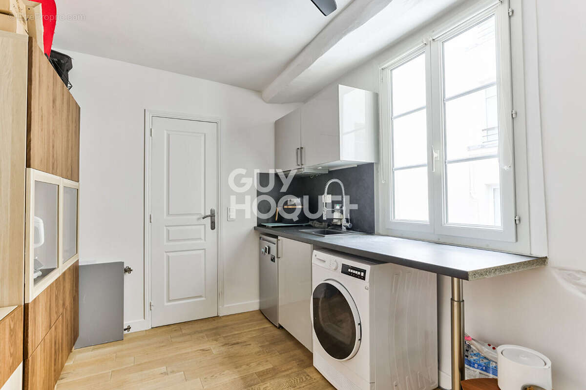 Appartement à PARIS-6E
