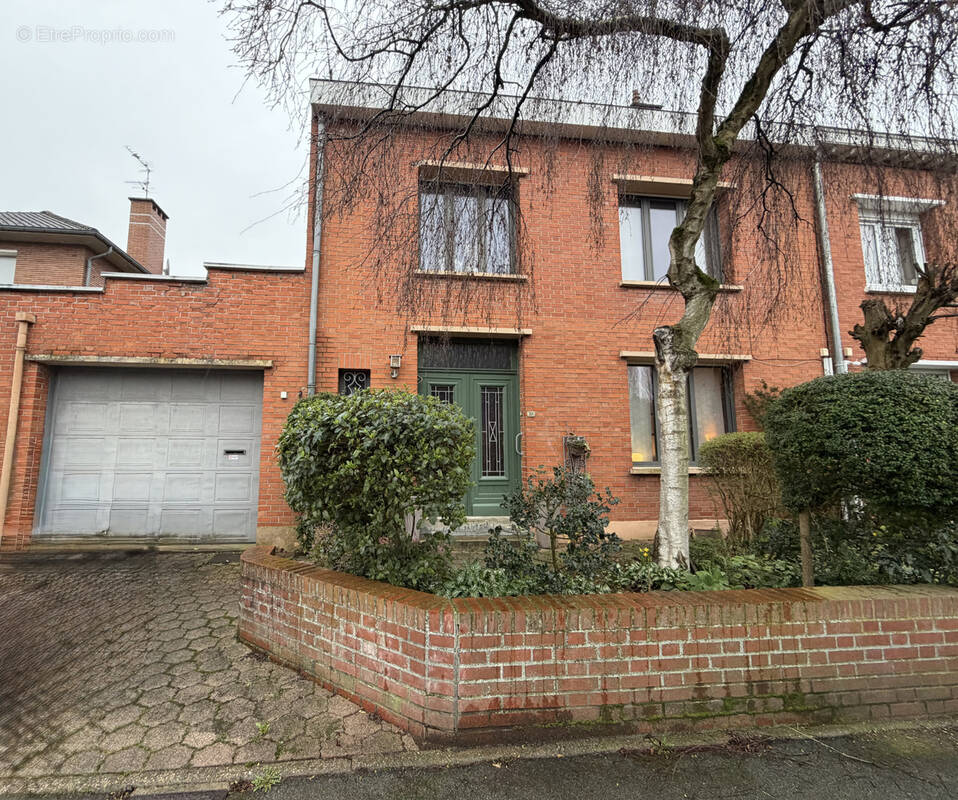 Maison à LAMBRES-LEZ-DOUAI