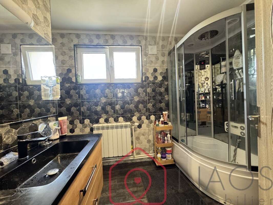 Maison de ville rénovée de 119 m²  À deux pas du centre-ville de Pontivy 212000 FAI - photo 11