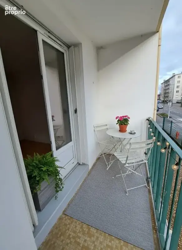 À vendre   Appartement 4 pièces avec balcons et cave   Saint-Max, quartier Jean XXIII - photo 3