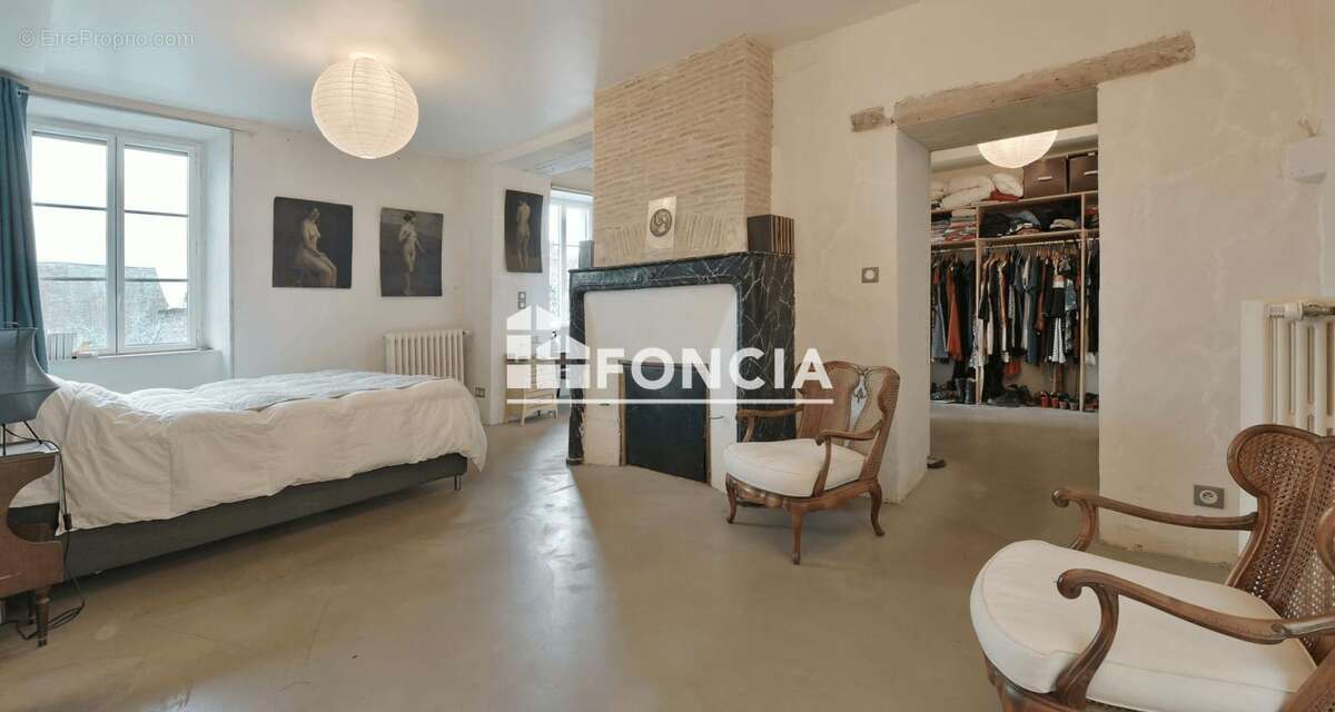 Maison à SILLE-LE-GUILLAUME