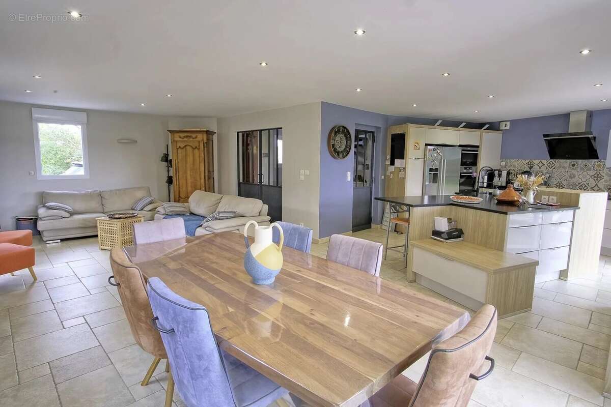 Maison à AMFREVILLE