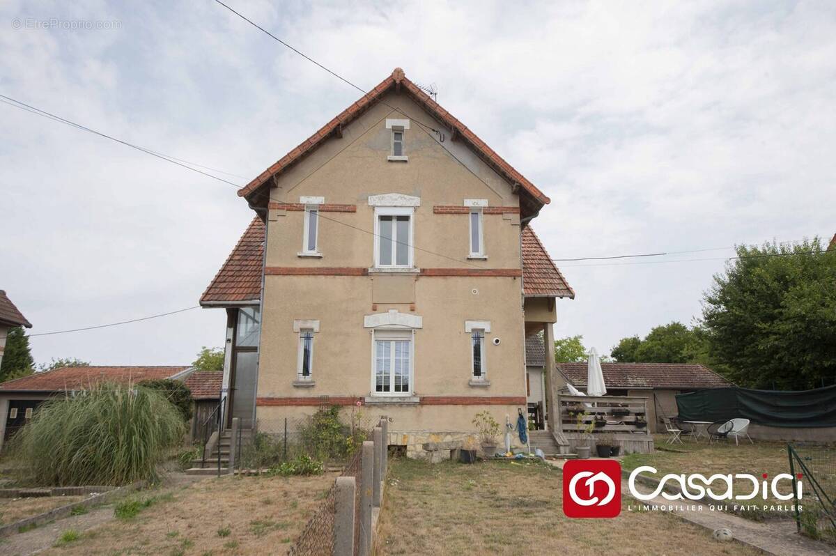 Maison à IMPHY