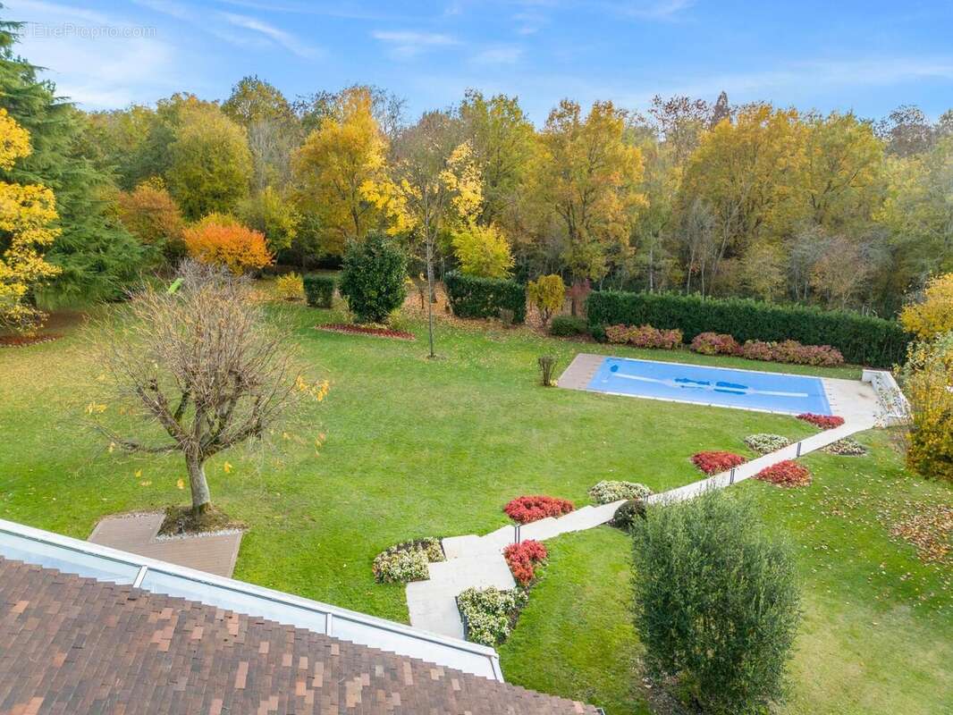 Photo 3 - Maison à CRESPIERES