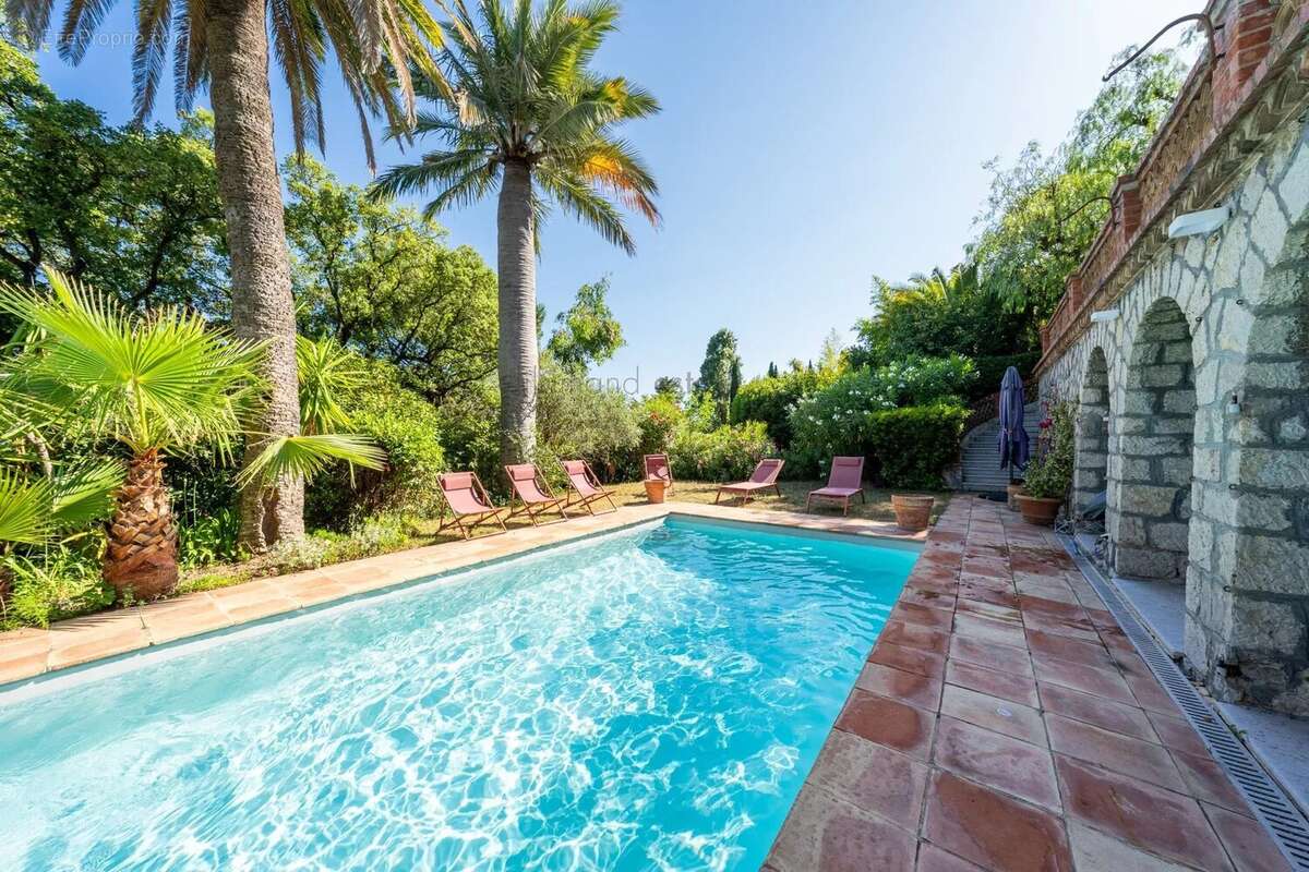 Cannes - villa belle epoque - vue mer - photo 2