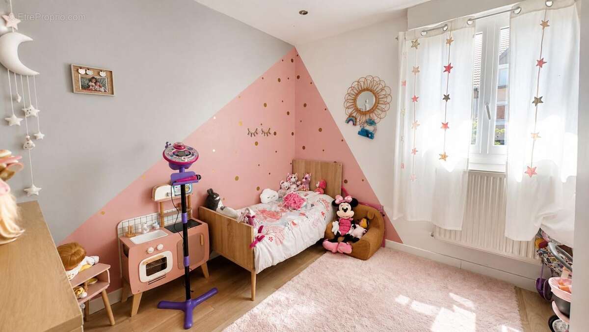 Duplex T4 Vieugy avec jardin + garage + cave - photo 9