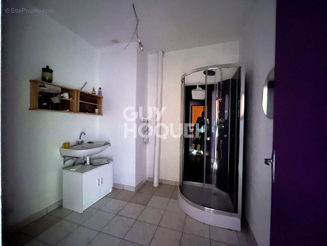 Maison à MONTIGNY-LA-RESLE