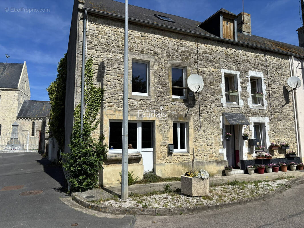 Maison à OSMANVILLE