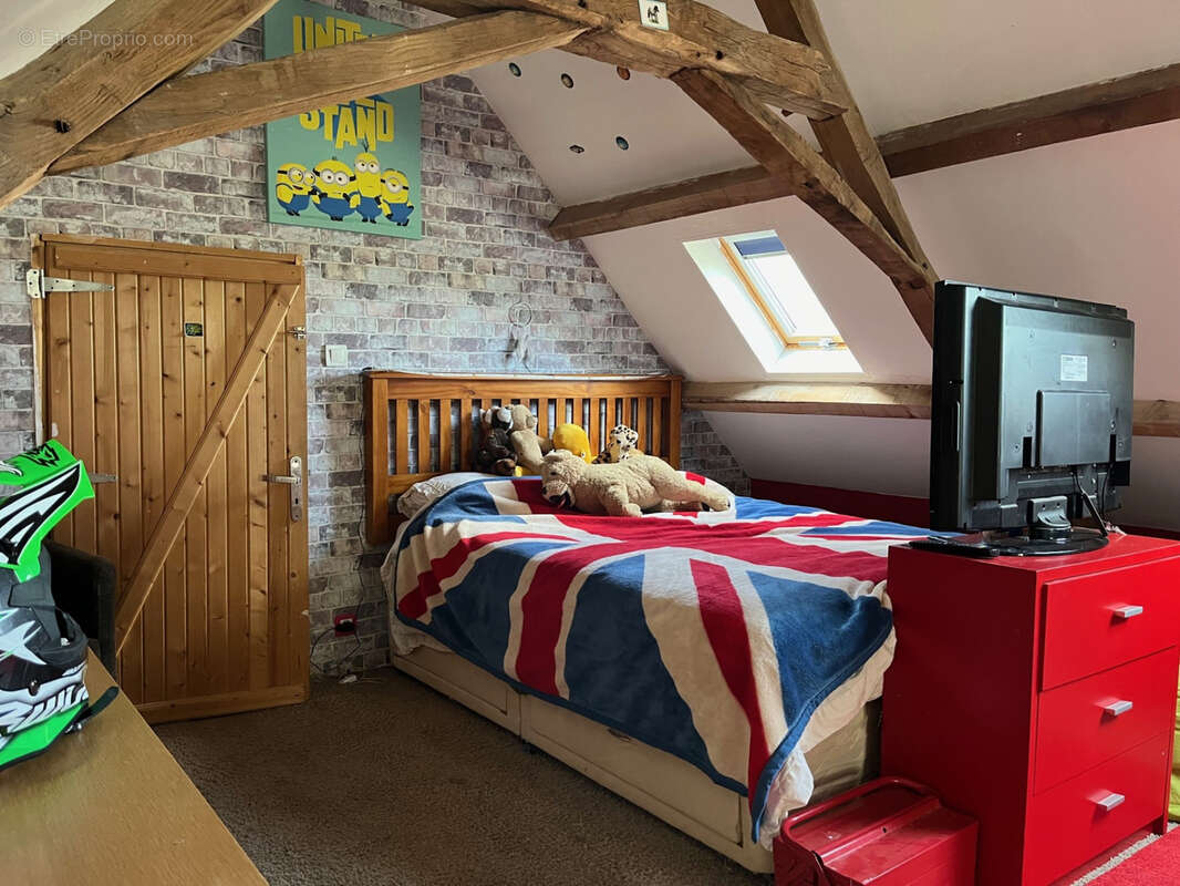 Maison à COUSSAC-BONNEVAL