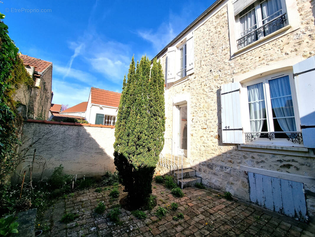 Maison à MELUN